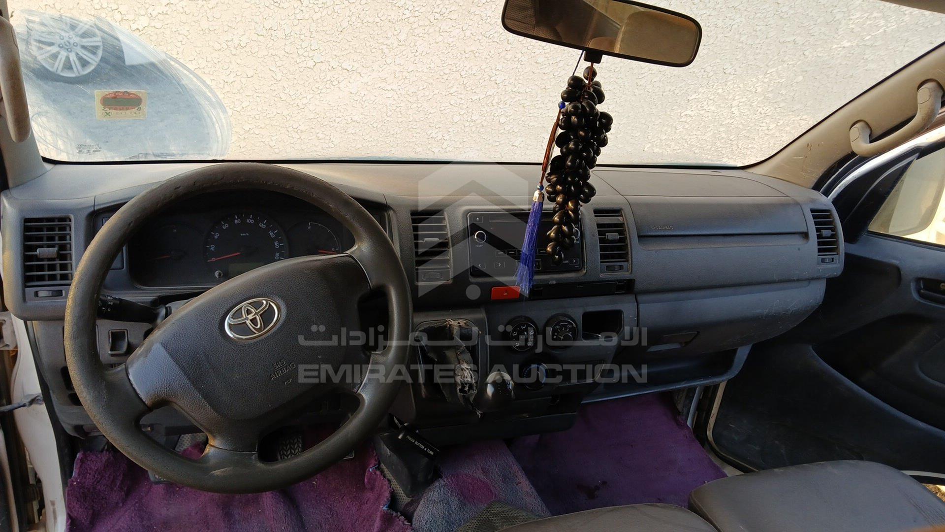 2015 TOYOTA HIACE VIN: JTFHX02P2F0094844