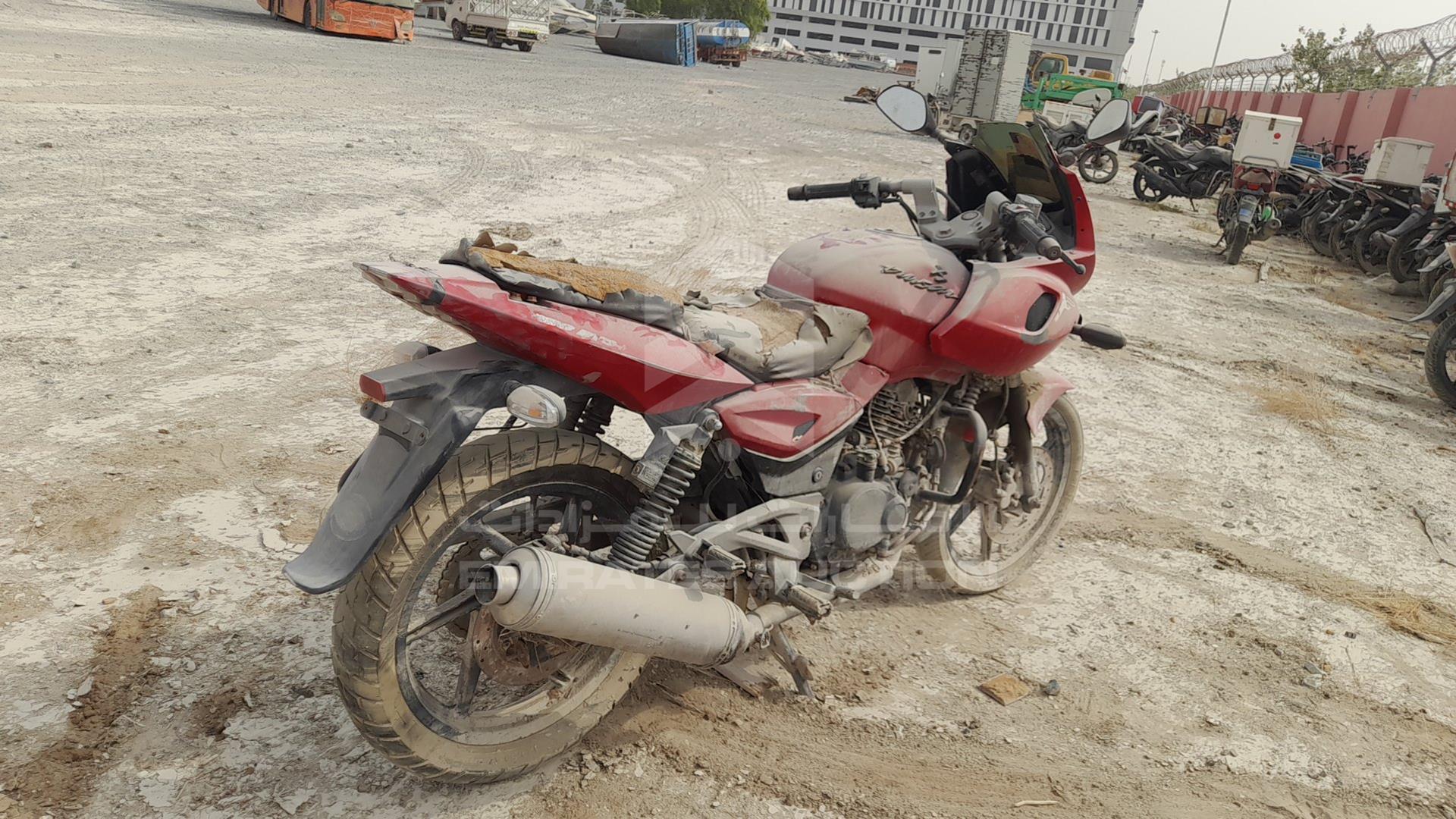 2010 BAJAJ 220 CC VIN: MD2DHDKZZSCL41541