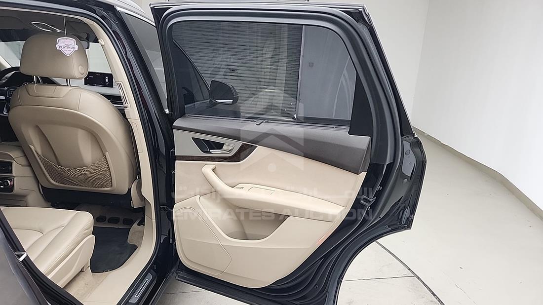 2016 Audi Q7 — Rear Right Door — Photo 29