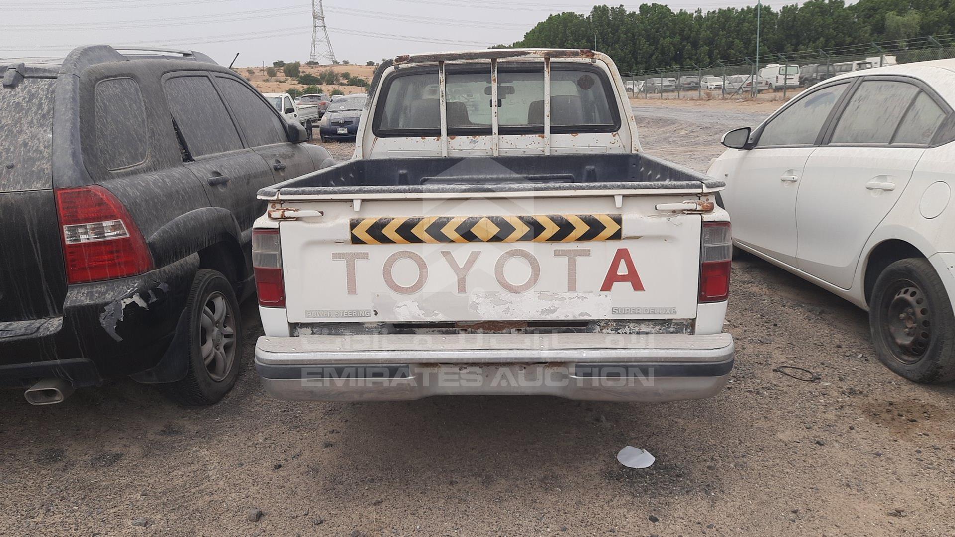 2004 TOYOTA HILUX VIN: JTFEM426740137615