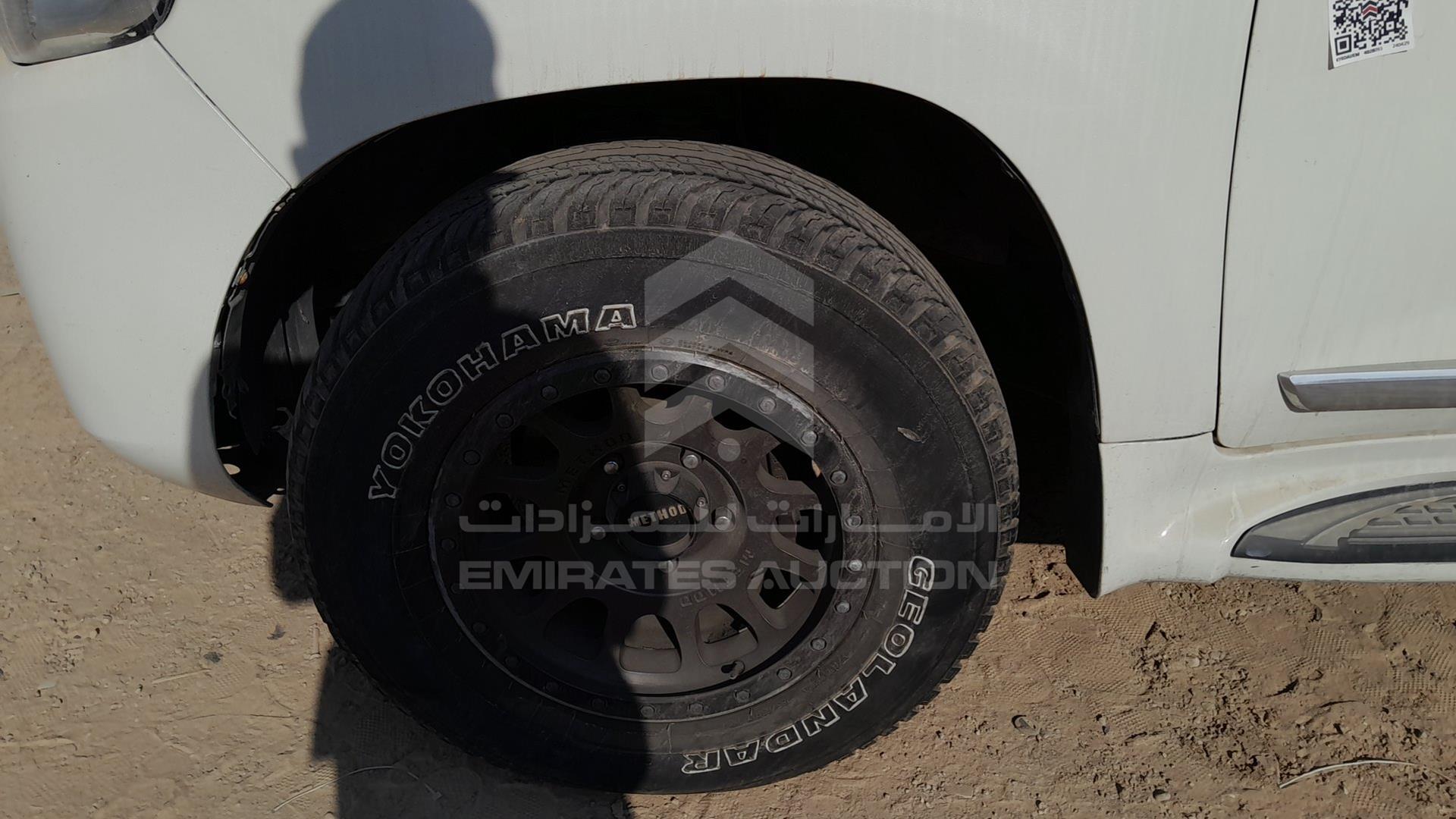 2010 TOYOTA LAND CRUISER VIN: JTMHT09J8A5066676