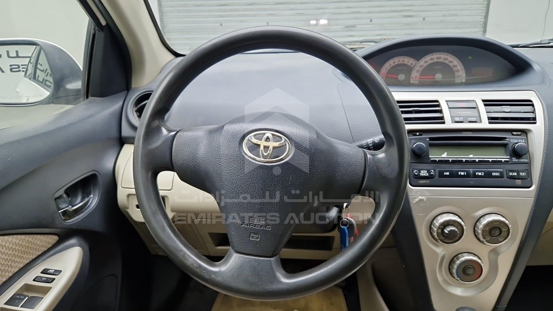 2008 TOYOTA YARIS VIN: JTDBW923884016907