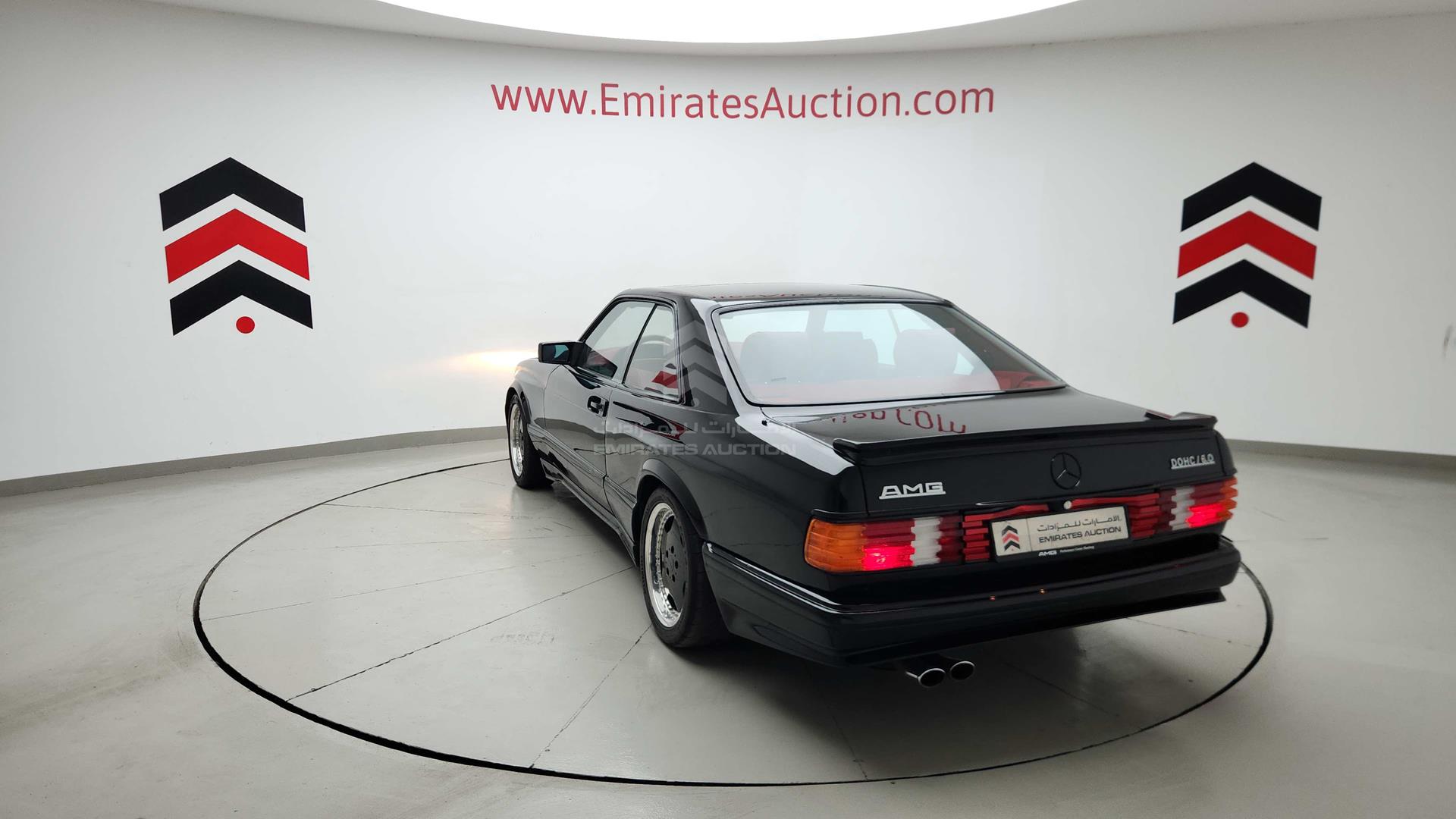 1989 MERCEDES 560 SEC VIN: WDBCA45E3KA487048