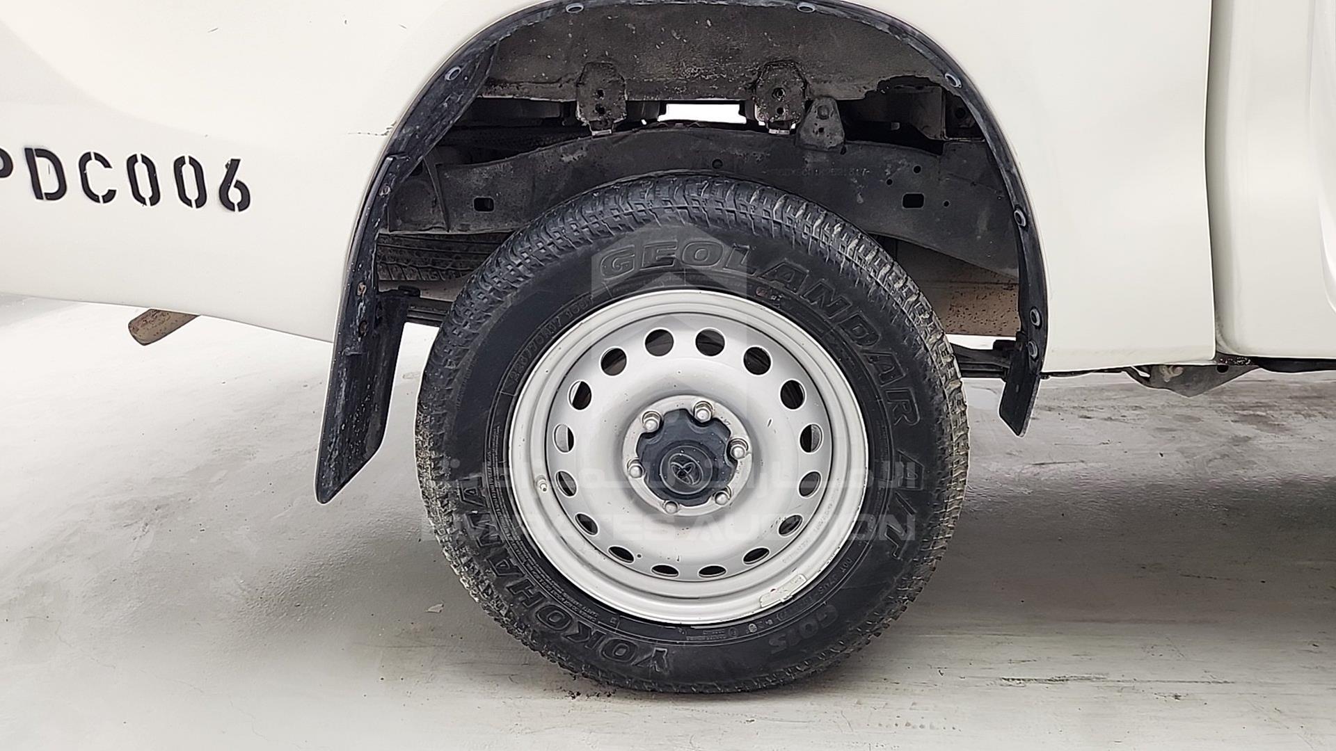 2019 TOYOTA HILUX VIN: MR0DX9CD1K2521317