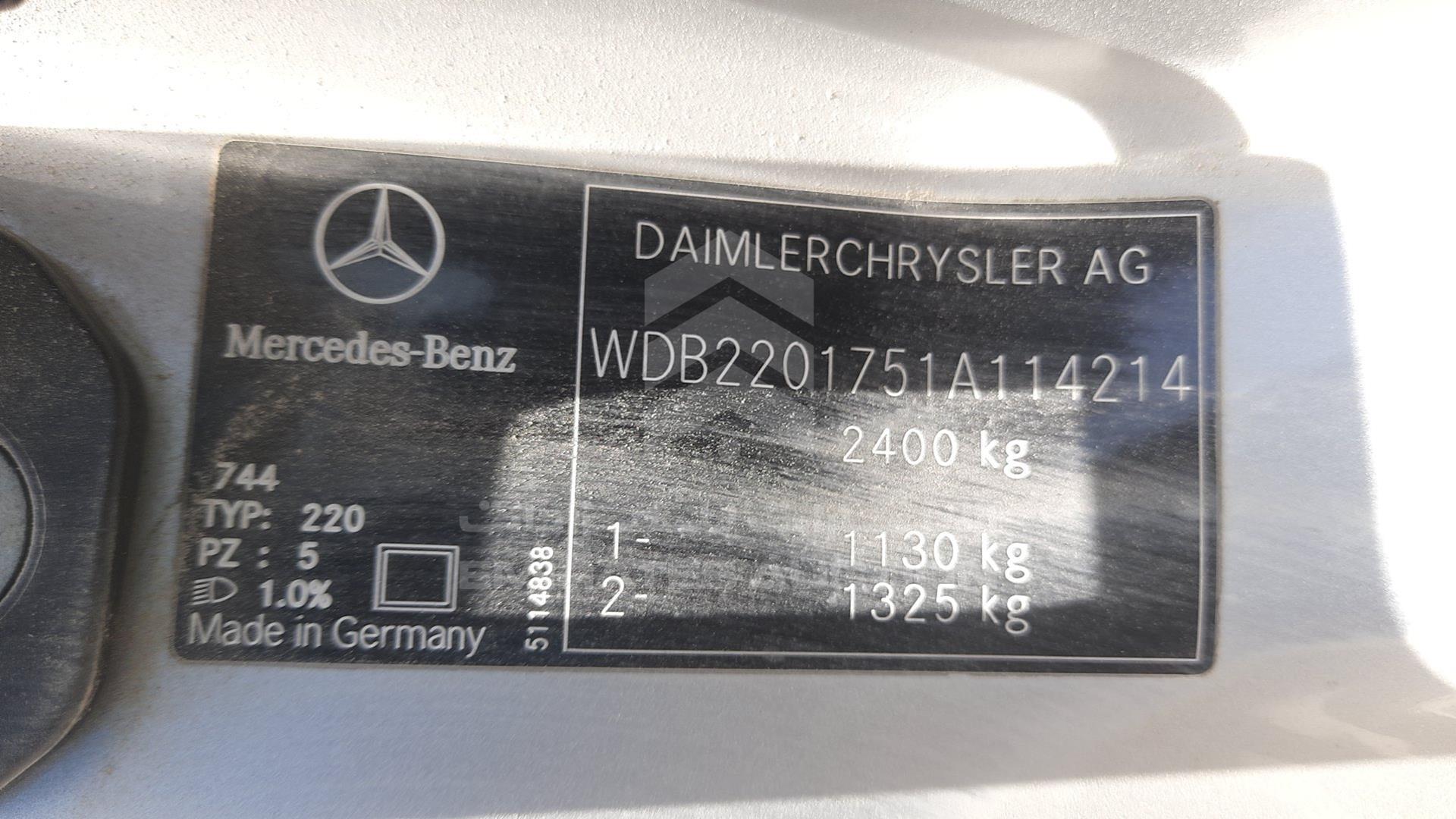0 MERCEDES --- VIN: WDB2201751A114214