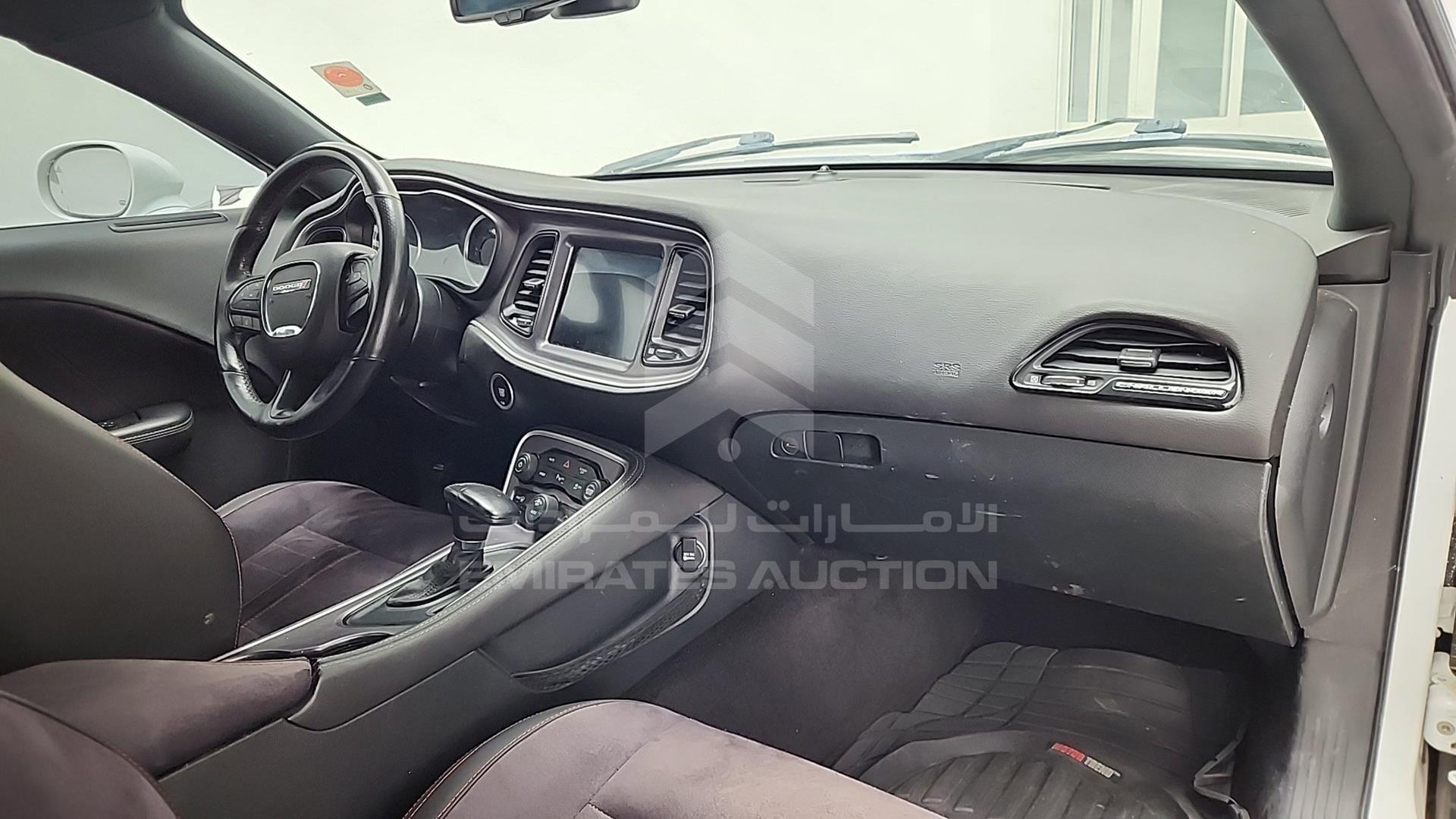 2018 DODGE CHALLENGER VIN: 2C3CDZBT2JH182900