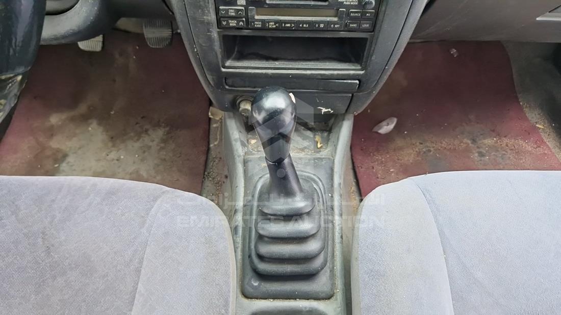 1999 Nissan Sunny — Gear View — Photo 20