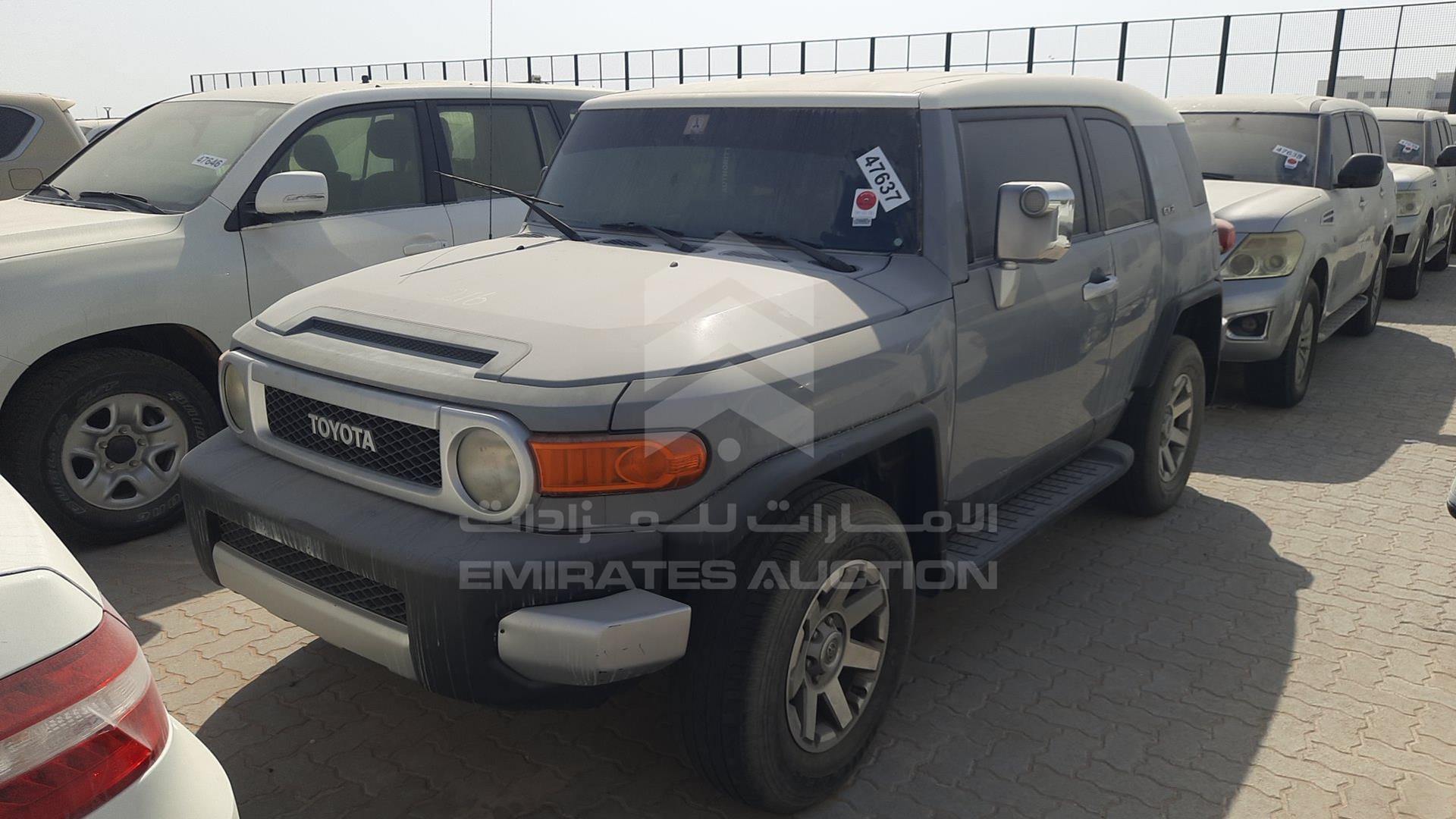 2014 TOYOTA FJ CRUISER VIN: JTEBU11F1EK198021