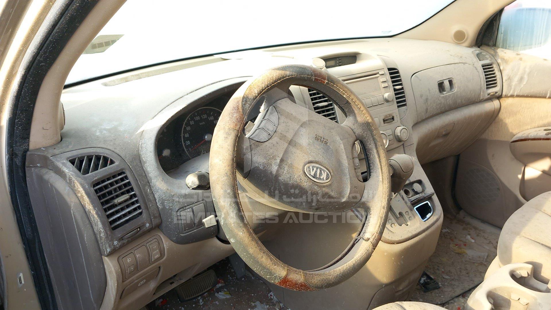 2008 KIA CARNIVAL VIN: KNAMB763986252972
