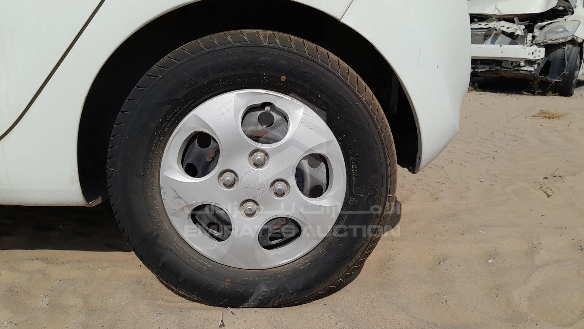 2015 KIA PICANTO VIN: KNABX5128FT975626