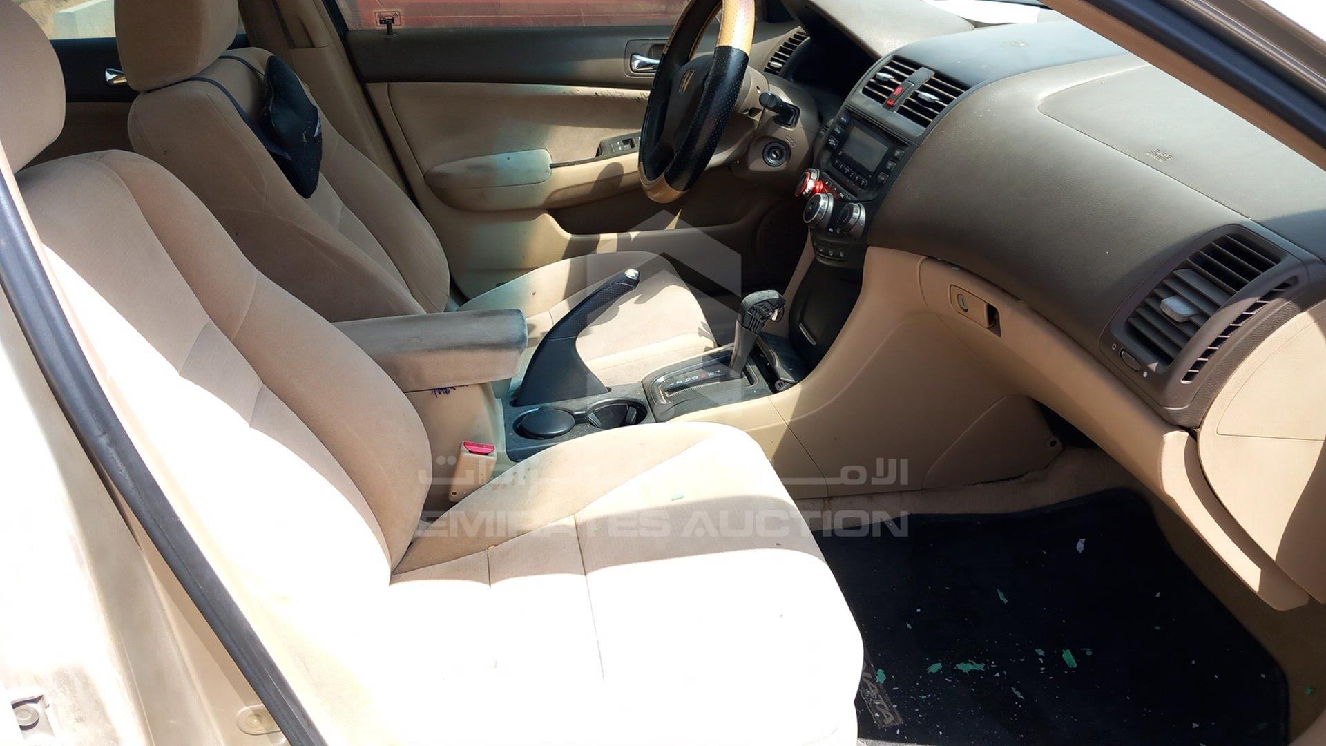 2006 HONDA ACCORD VIN: JHMCM565X6C413230