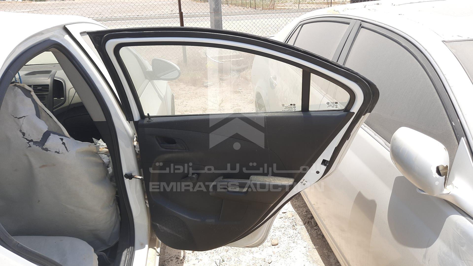 2013 CHEVROLET SONIC VIN: KL1JD5BE4DB063988