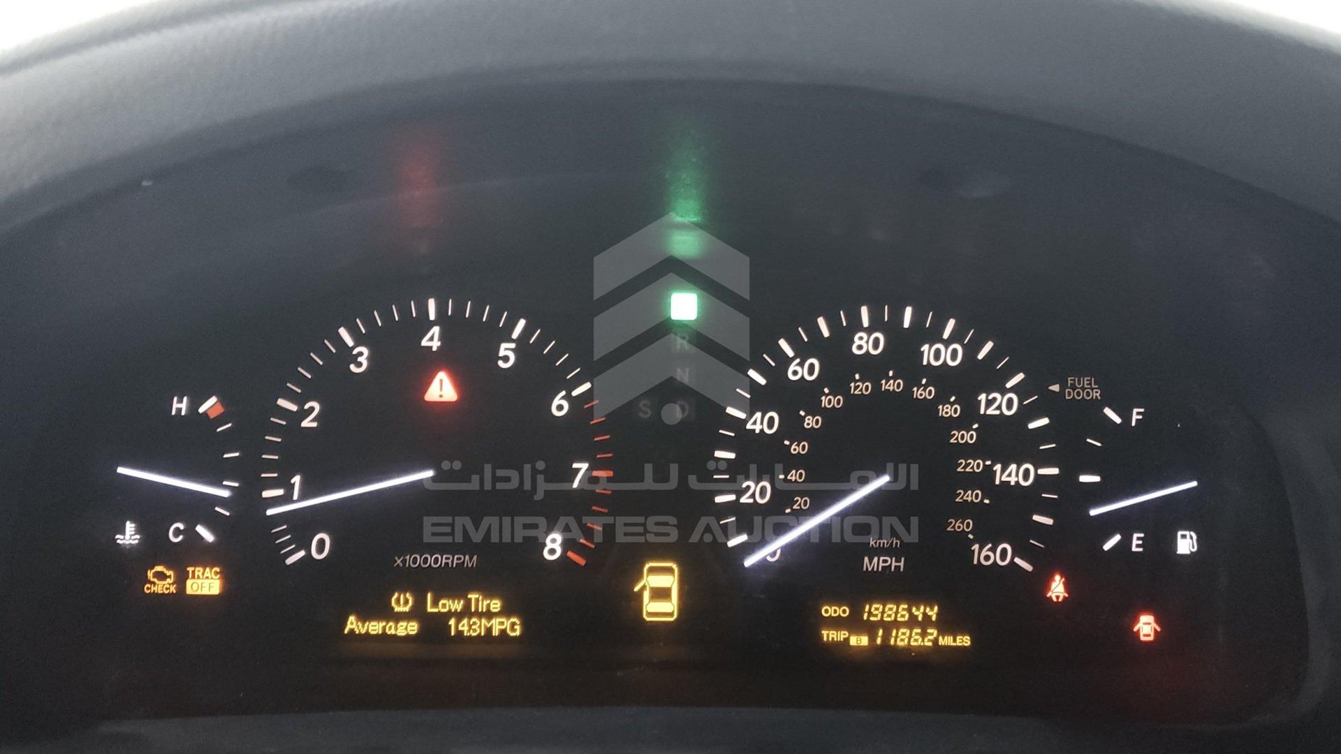 2005 LEXUS LS 430 VIN: JTHBN36F555003086