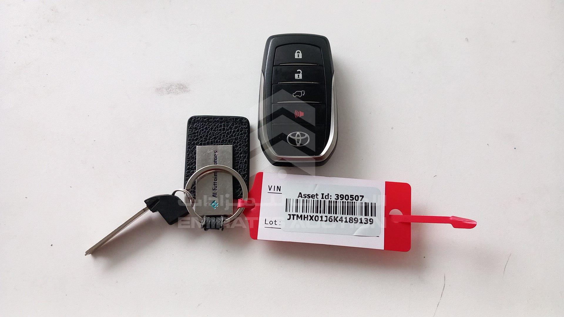2019 TOYOTA LAND CRUISER VIN: JTMHX01J6K4189139