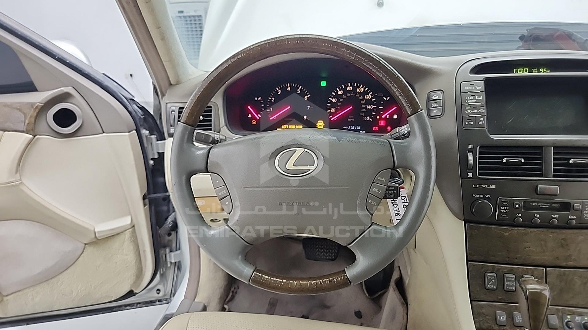 2002 LEXUS LS 430 VIN: JTHBN30F020078439