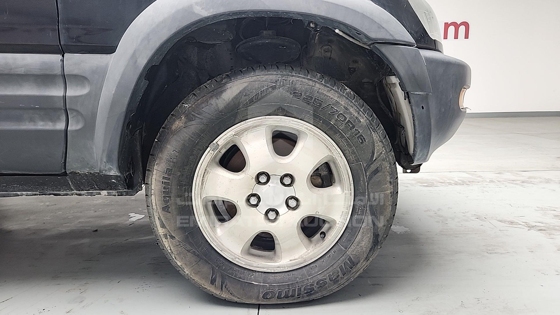 1996 TOYOTA RAV-4 VIN: SXA100142017