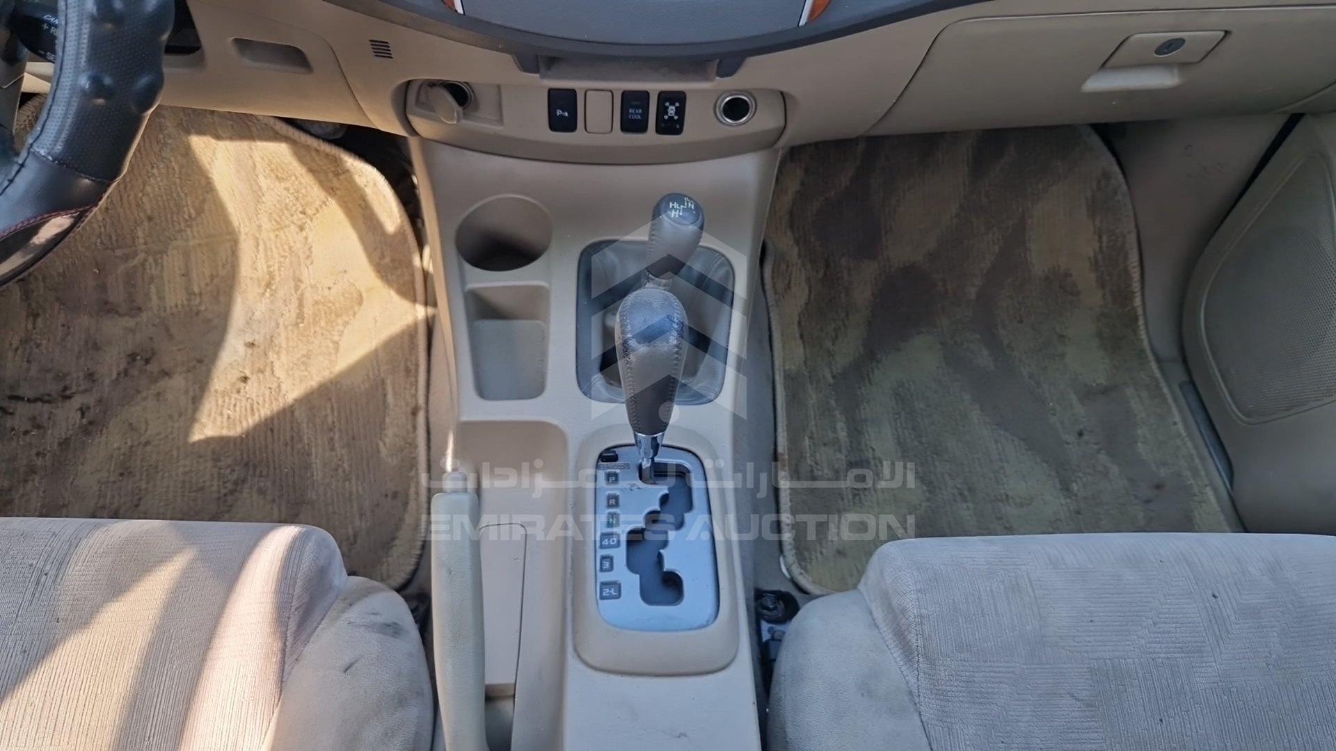 2011 TOYOTA FORTUNER VIN: MHFYU59G2B7015165