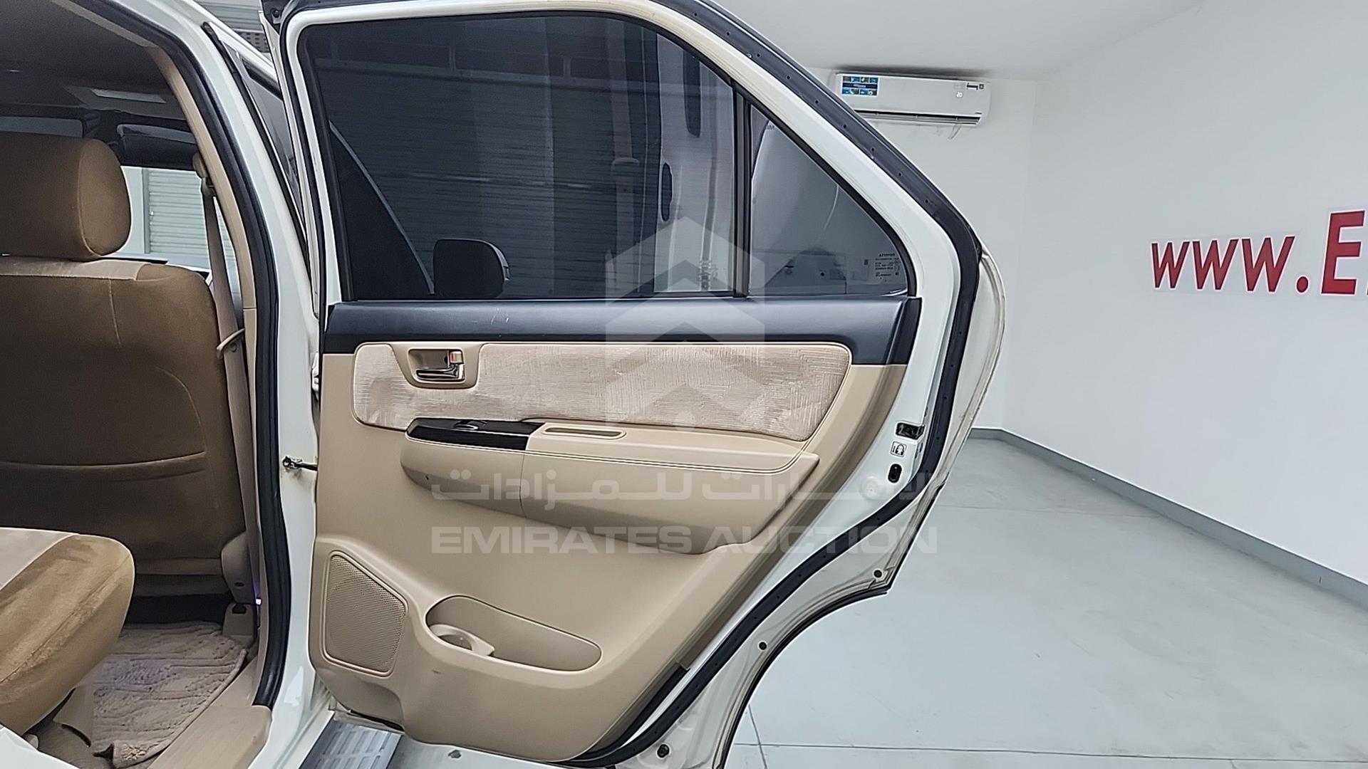 2014 TOYOTA FORTUNER VIN: MHFYU59G0E7034480