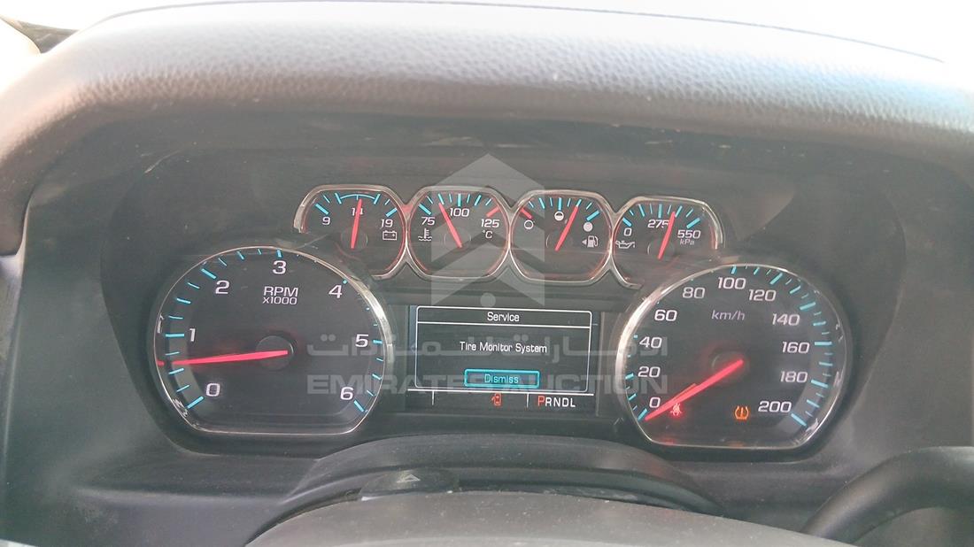 2019 Chevrolet Suburban — Speedometer & RPM Gauges — Photo 15