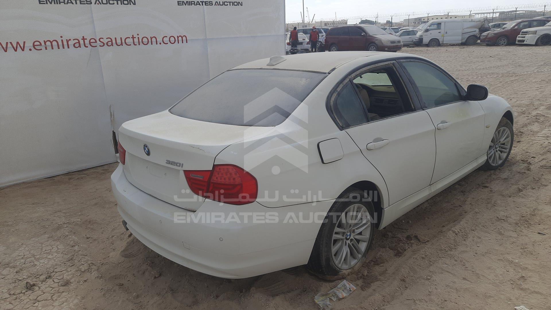 2010 BMW 320I VIN: WBAPG5102AA588434