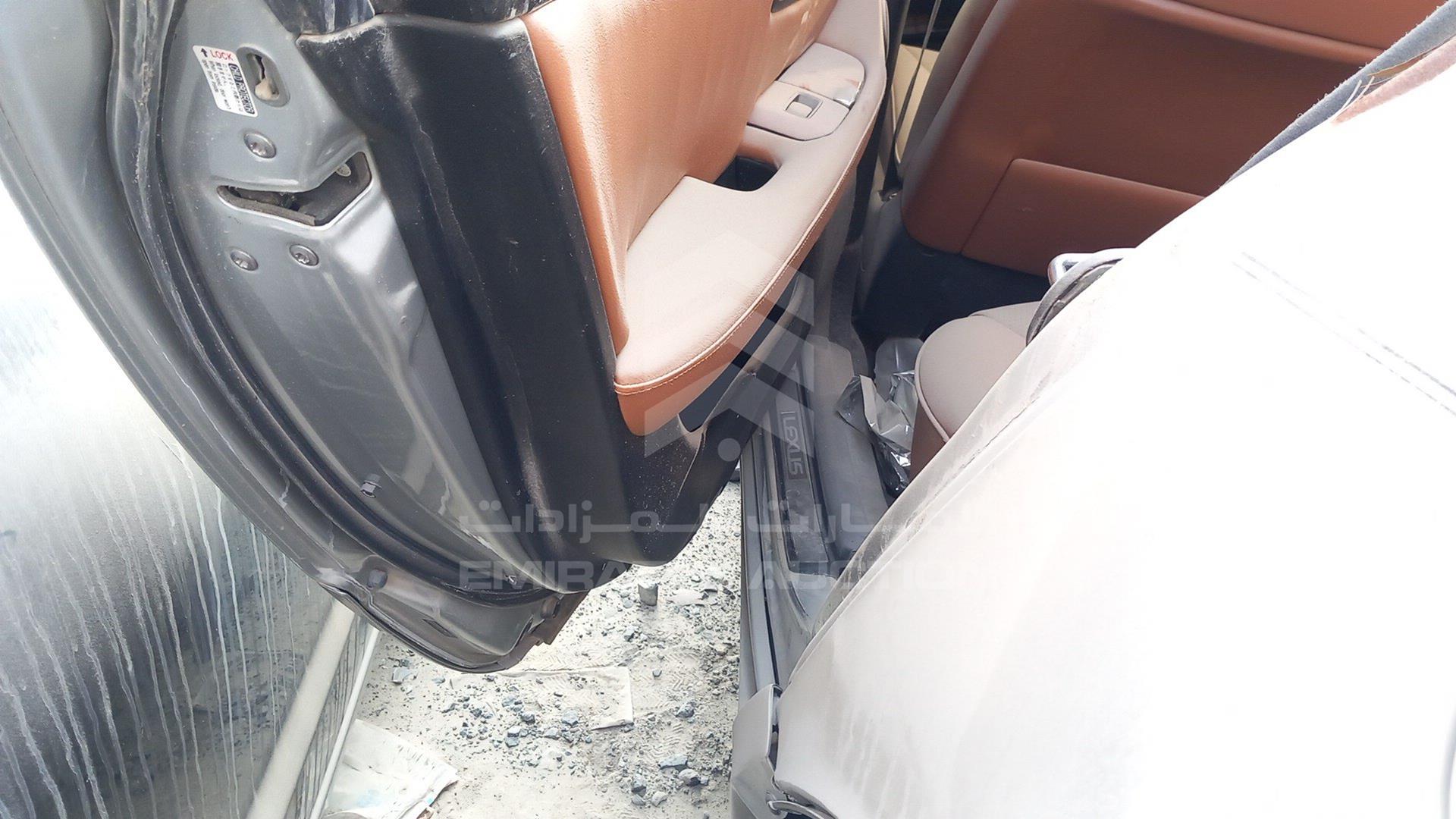 2005 LEXUS LS 430 VIN: JTHBN36F255027944