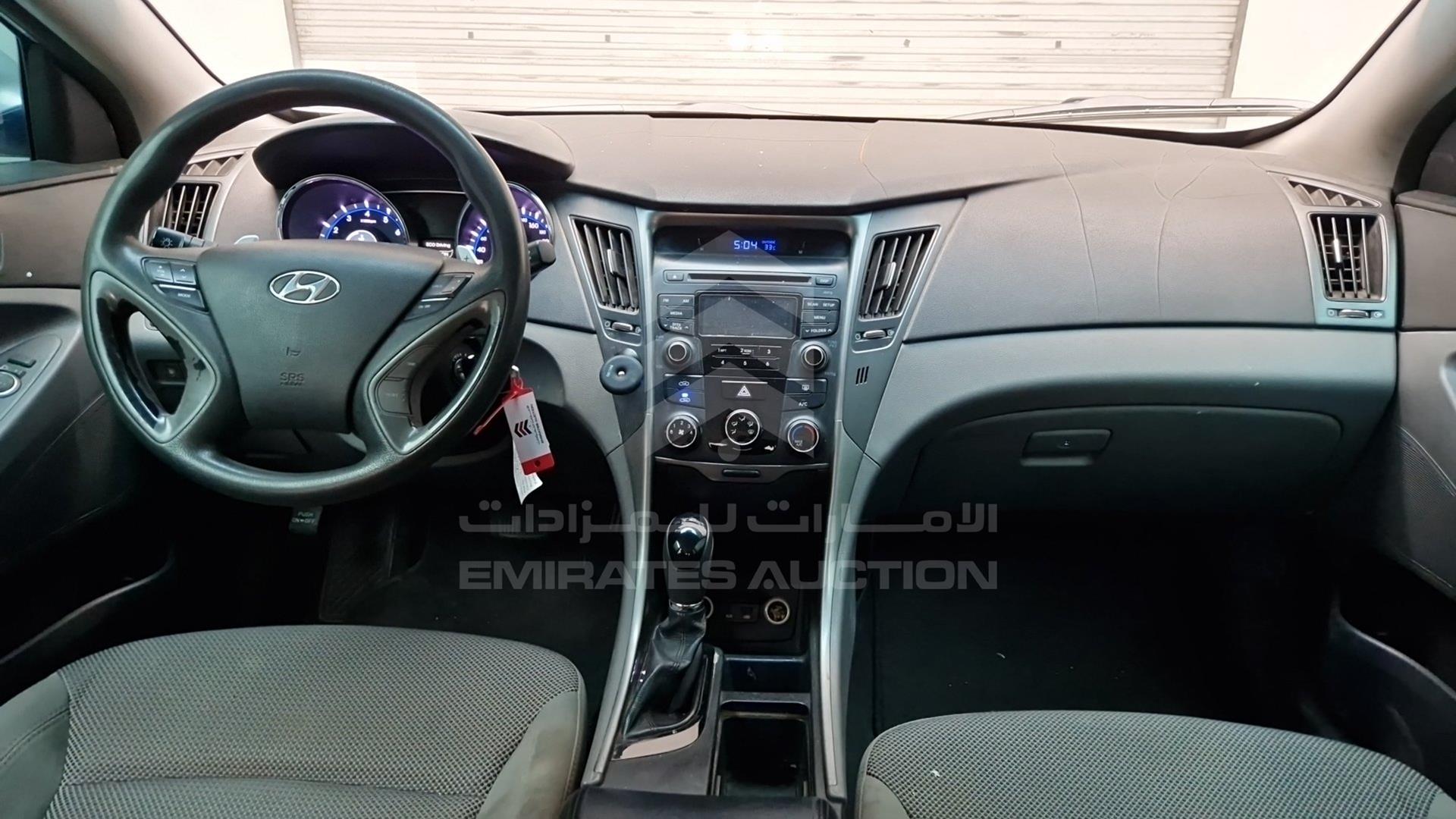 2014 HYUNDAI SONATA VIN: KMHEB41C0EA625057