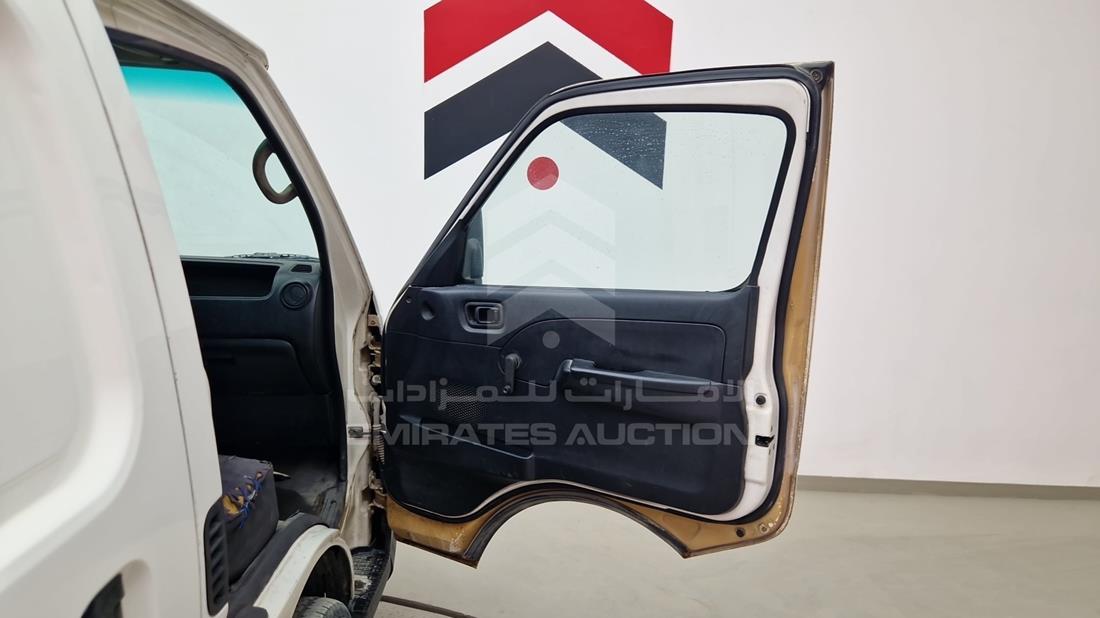 2010 Nissan Urvan — Front Right Door — Photo 19