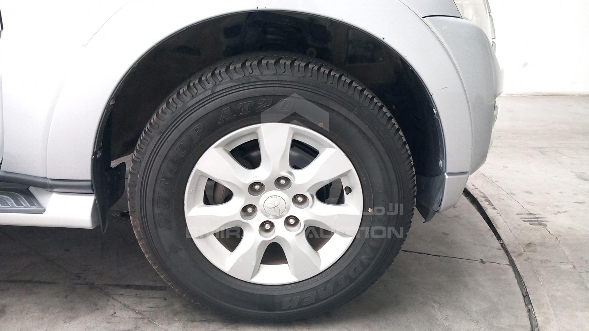 2016 MITSUBISHI PAJERO VIN: JMYLYV95WGJ706610