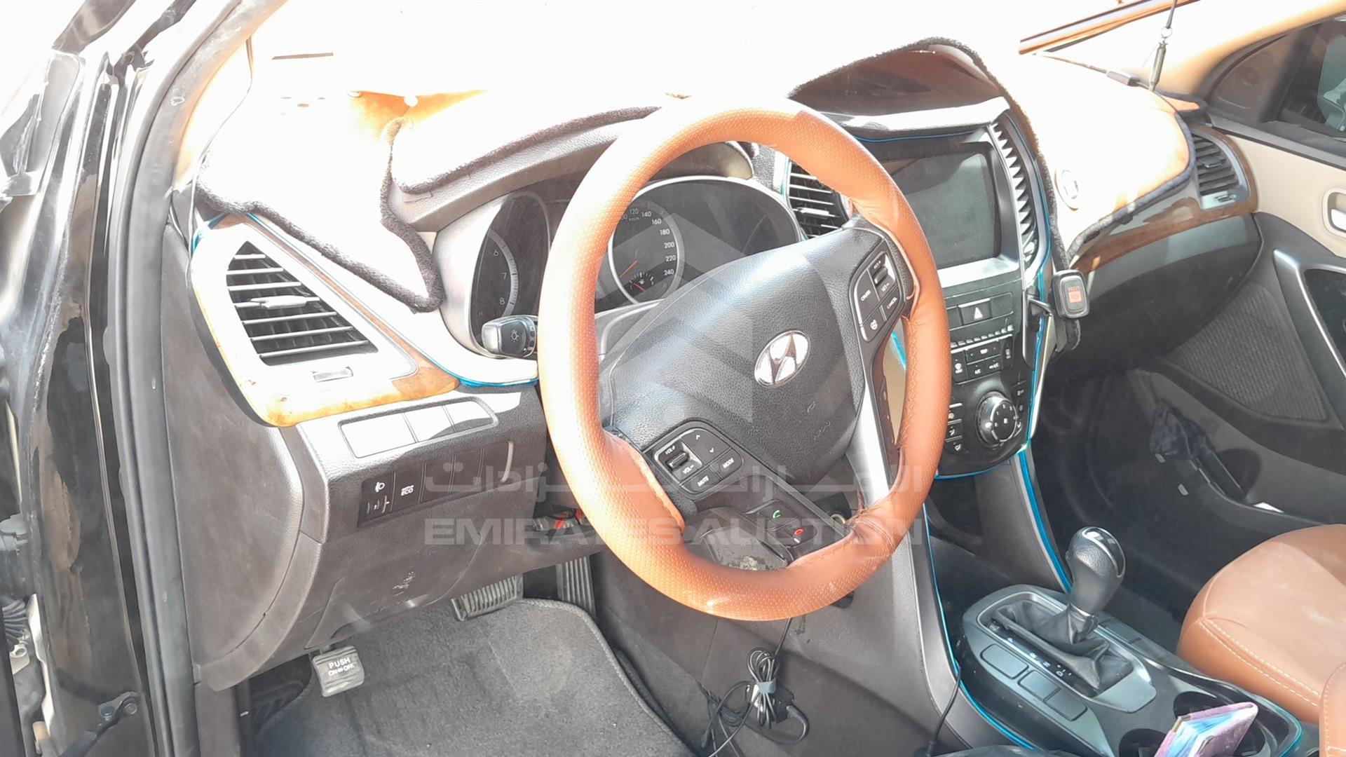 2014 HYUNDAI SANTA FE VIN: KMHSM81E7EU044966
