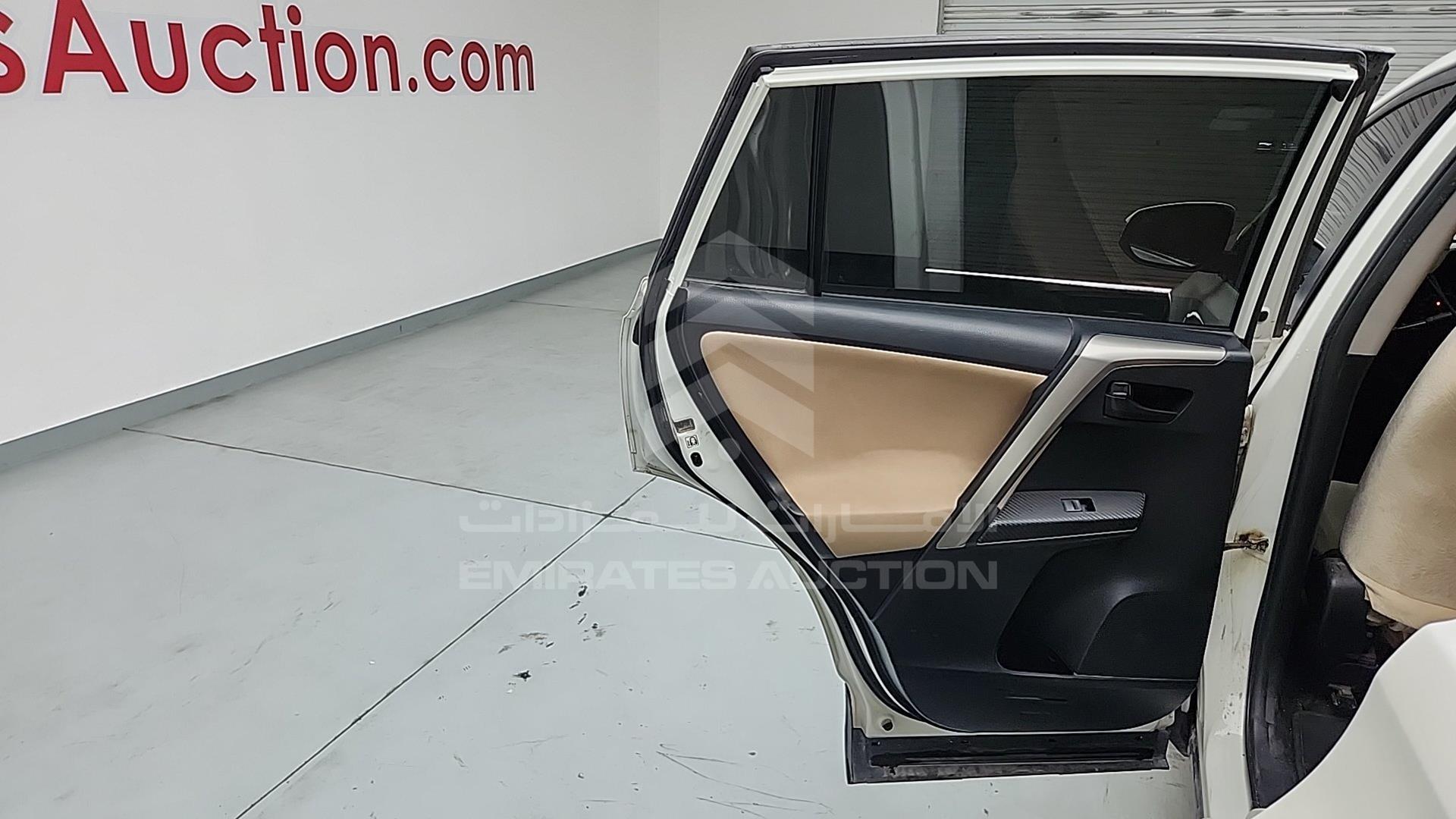 2014 TOYOTA RAV-4 VIN: JTMBF9EV3EJ006439