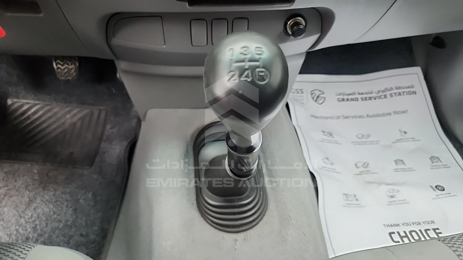 2011 TOYOTA HILUX VIN: MR0EX12G2B2047248