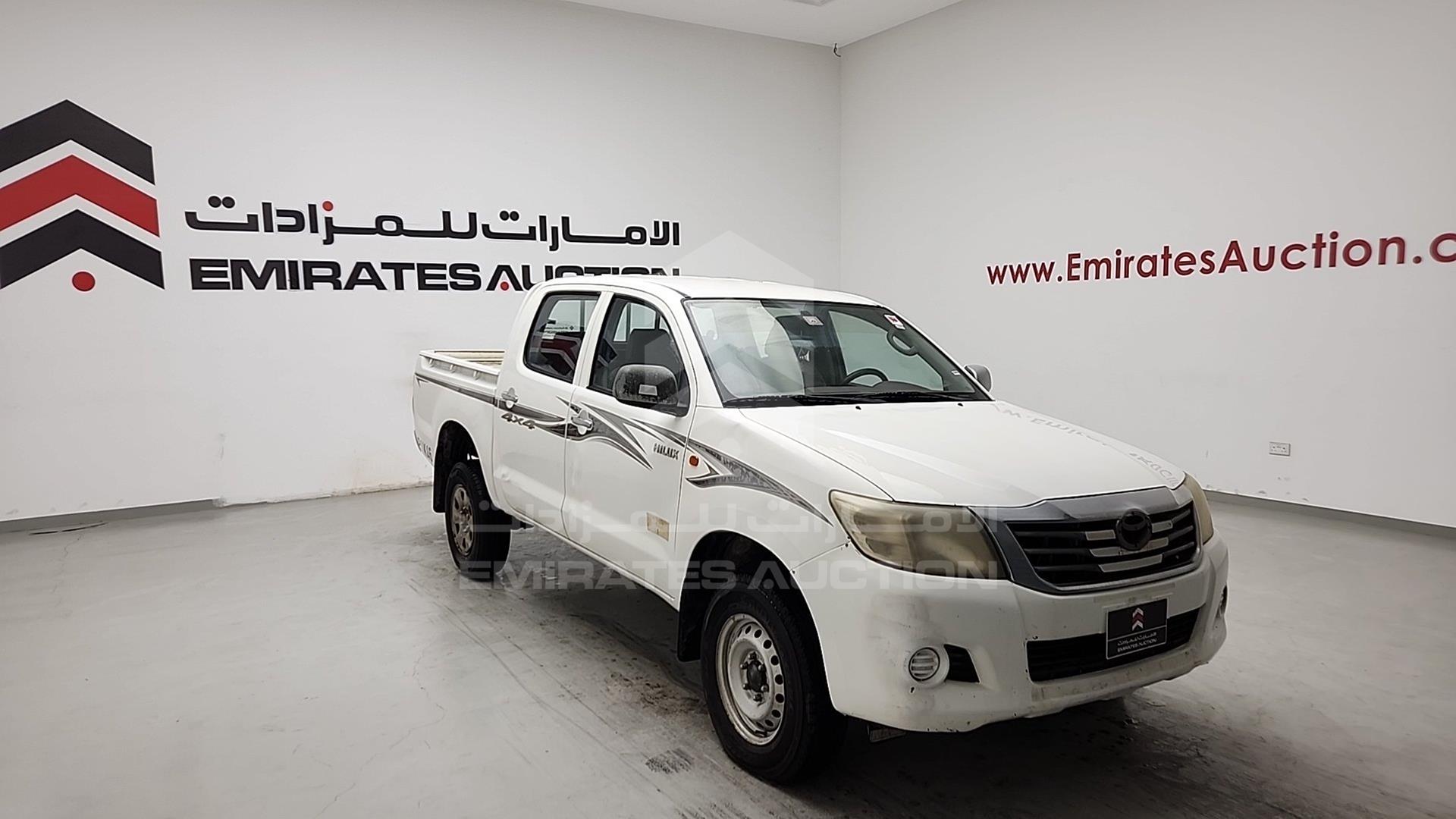 2015 TOYOTA HILUX VIN: MR0FR22G6F0790713
