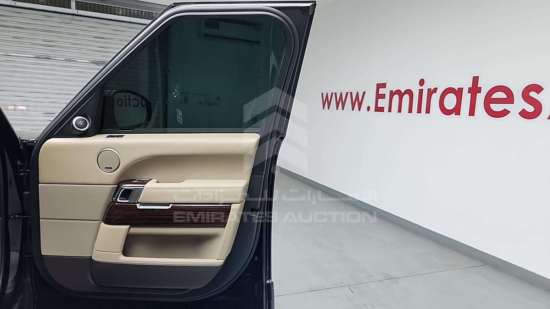 2014 RANGE ROVER VOGUE VIN: SALGA2EF1EA183729
