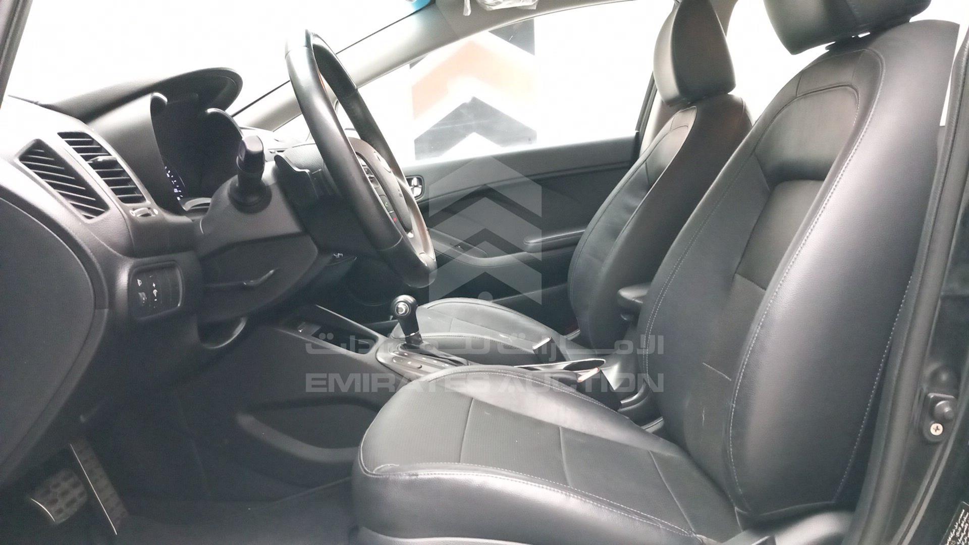 2016 KIA CERATO VIN: KNAFZ511XG5534427
