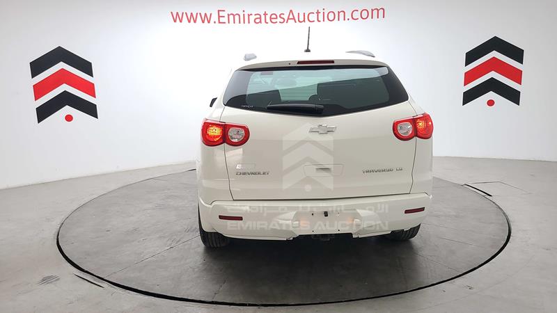 1GNKR8ED9CJ235432 Auction: EmiratesAuction Lot: 413741 1GNKR8ED9CJ235432 Chevrolet Traverse 2012 WHITE Photo 49