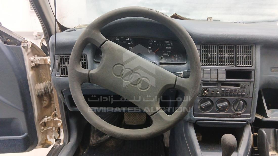 اودي 80 1989 — التحكمات في عجلة القيادة — صورة 15