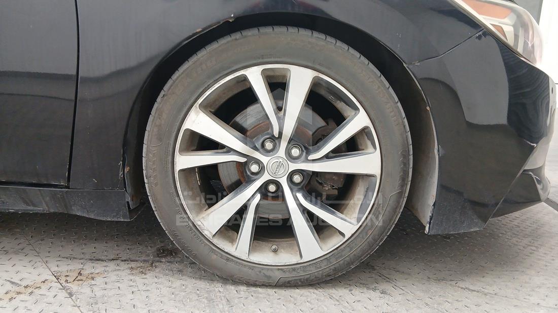 2016 Nissan Maxima — Front Right Tyre — Photo 44