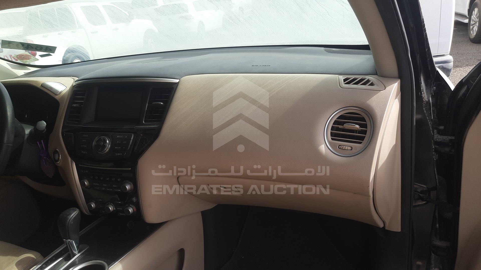 2016 NISSAN PATHFINDER VIN: 5N1AR2M5XGC621245