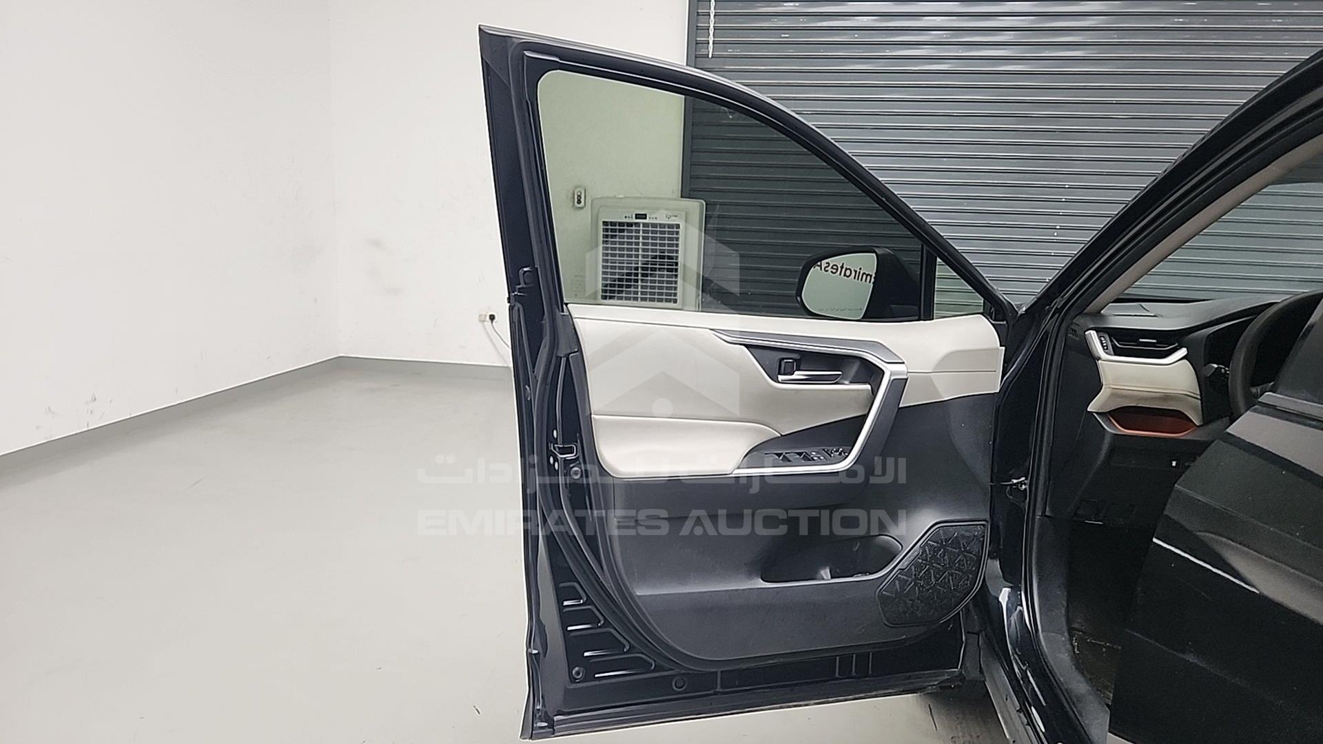 2021 TOYOTA RAV-4 VIN: JTMJ13FV1MD080154