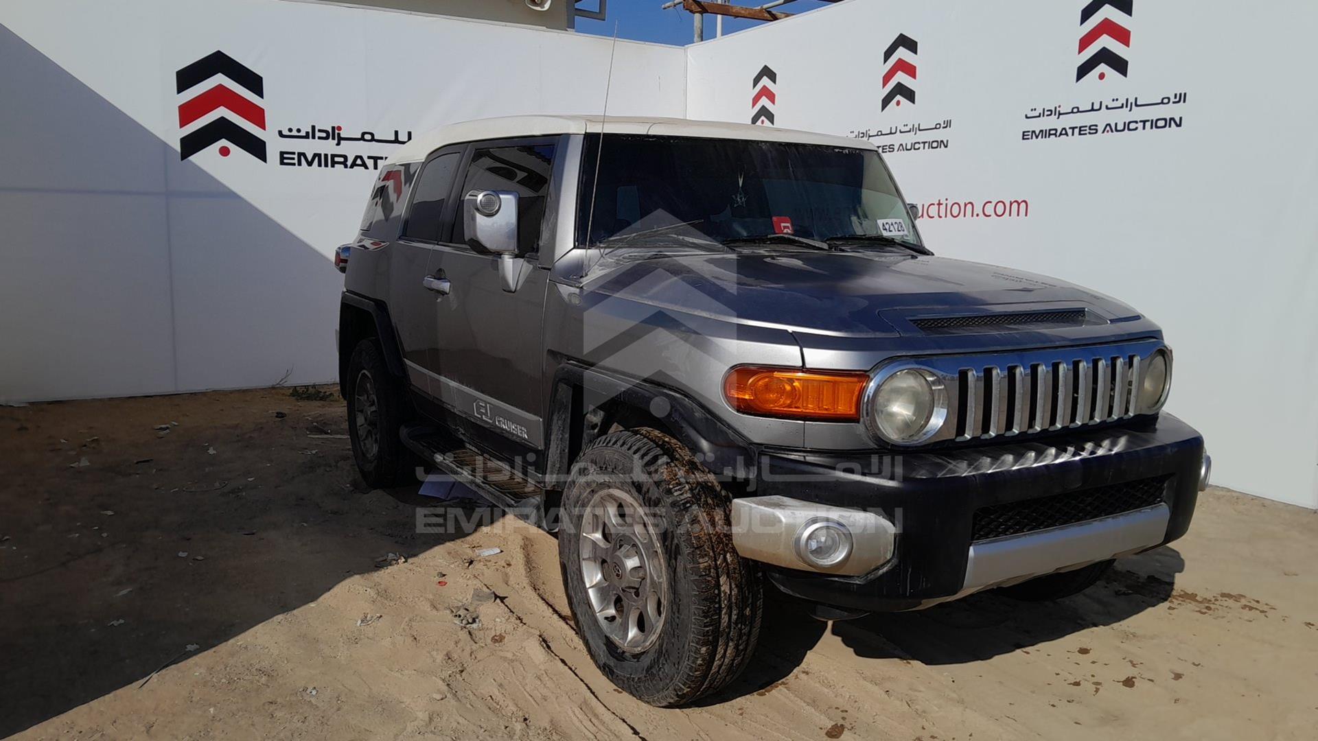 2011 TOYOTA FJ CRUISER VIN: JTEBU11F9BK101045