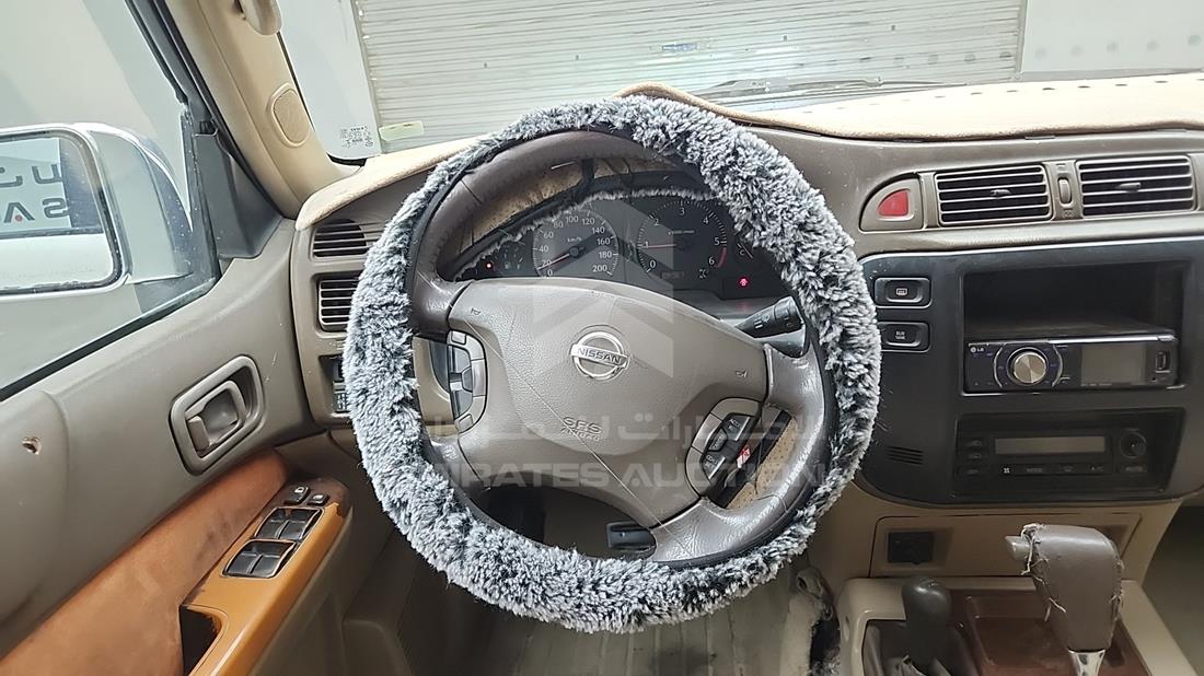 1998 Nissan Patrol — Steering & Mounted Controls — Photo 12
