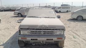 1992 Nissan Pathfinder — Full Front View — Photo 1 — Thumbnail