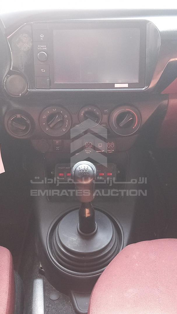 2023 TOYOTA HILUX VIN: MR0DB9CDXP5002142