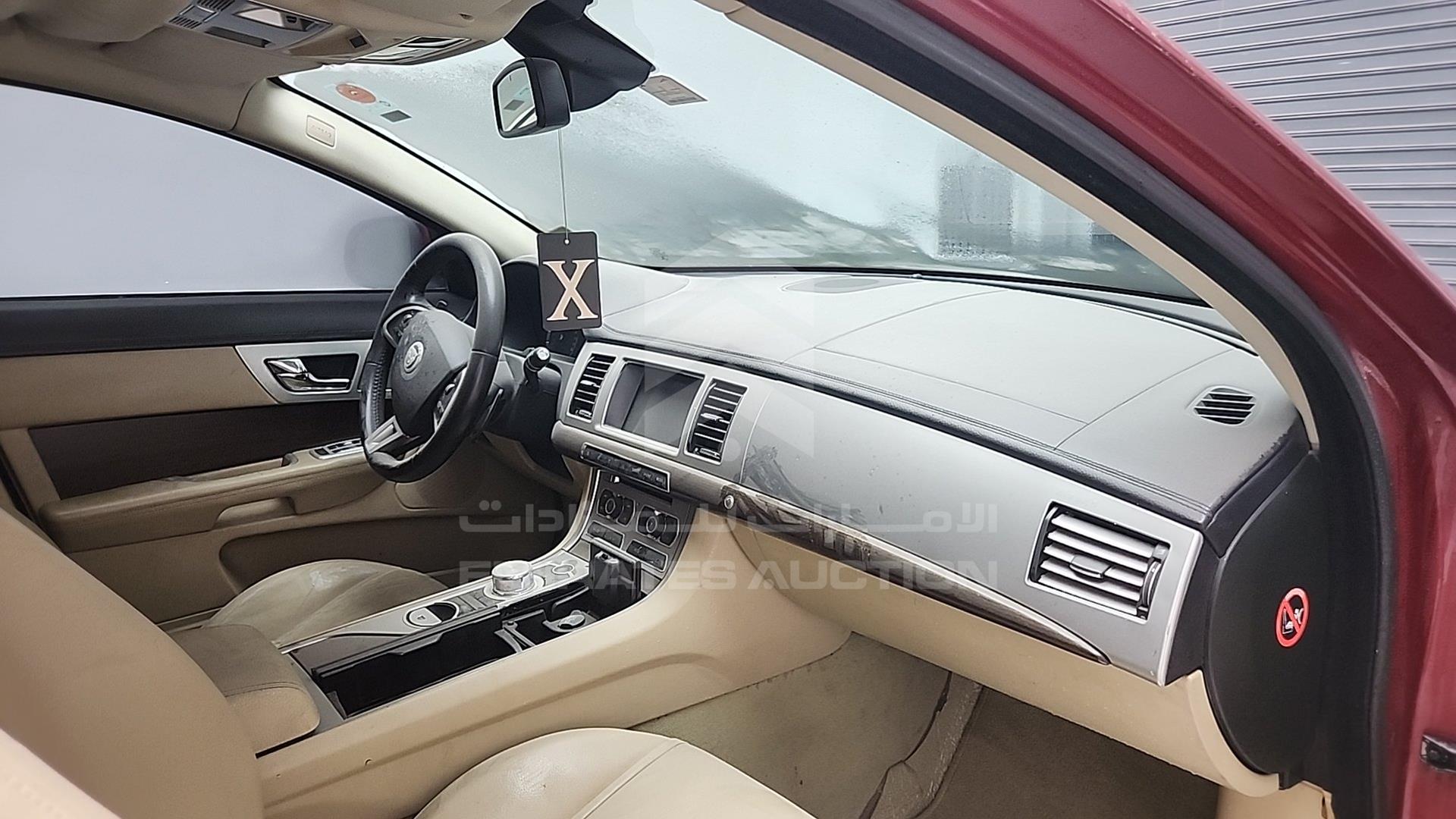 2012 JAGUAR XF VIN: SAJAA05D6CFS51203