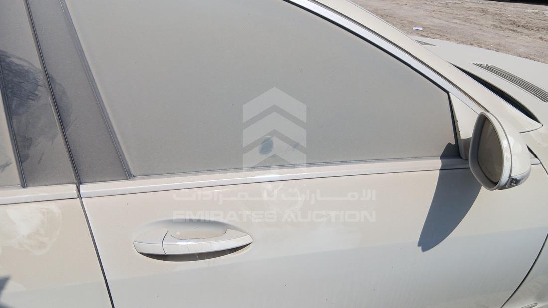 مرسيدس - سكراب بدون اوراق — الباب الأمامي الأيمن — صورة 13