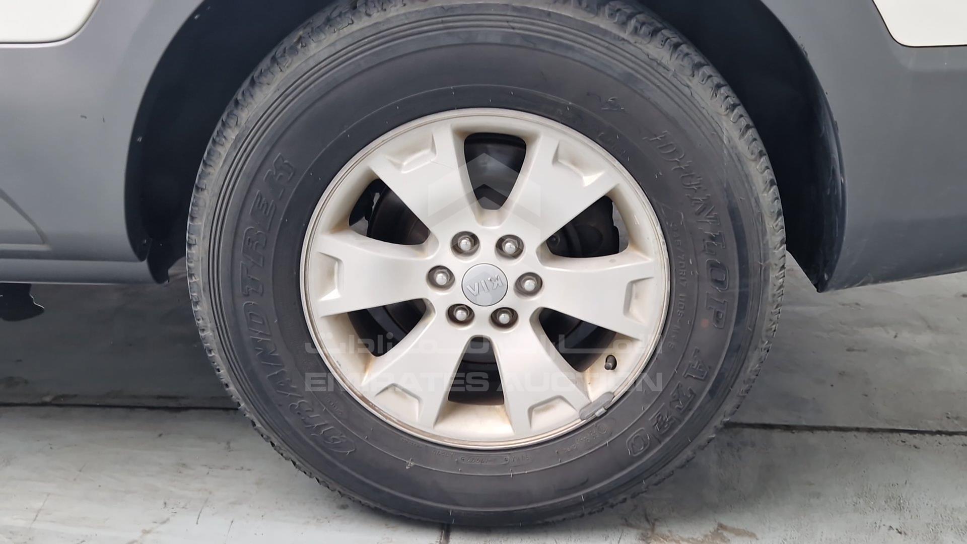 2015 KIA MOHAVE VIN: KNAKM8112F5127778