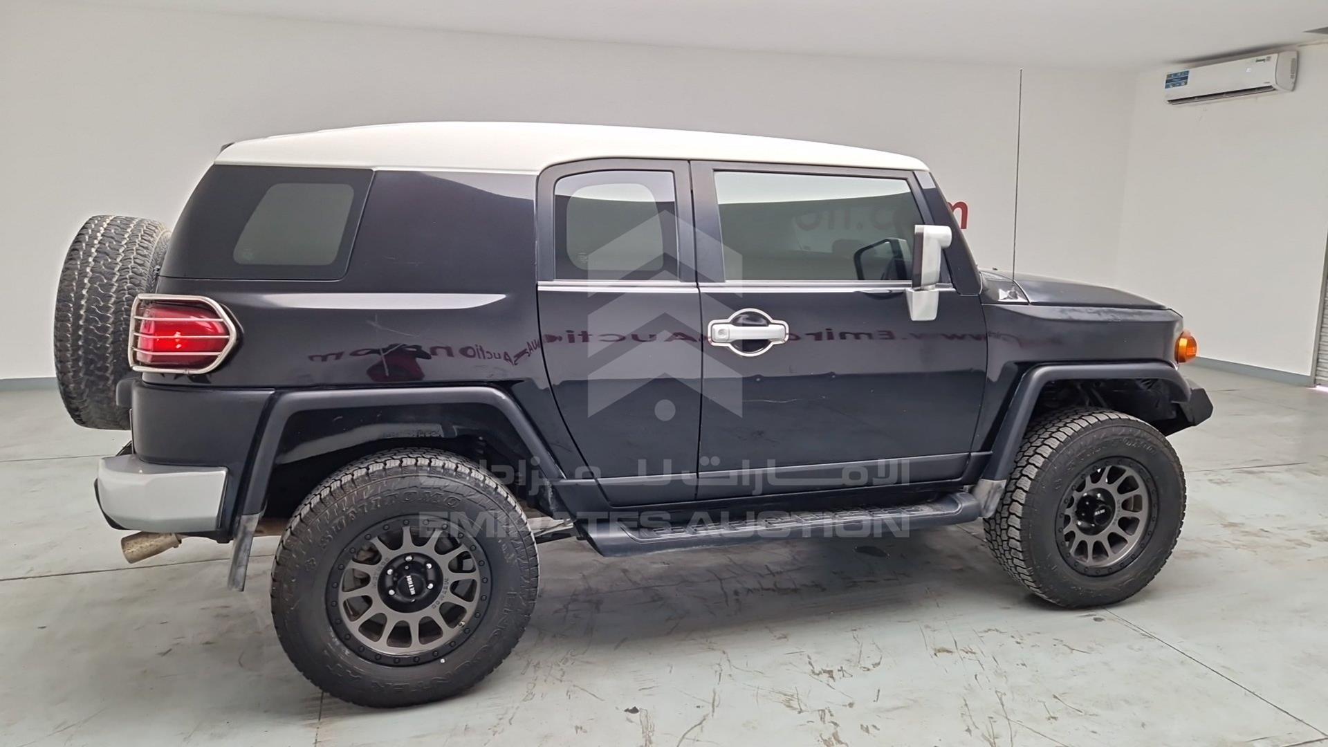 2008 TOYOTA FJ CRUISER VIN: JTEBU11F28K028254