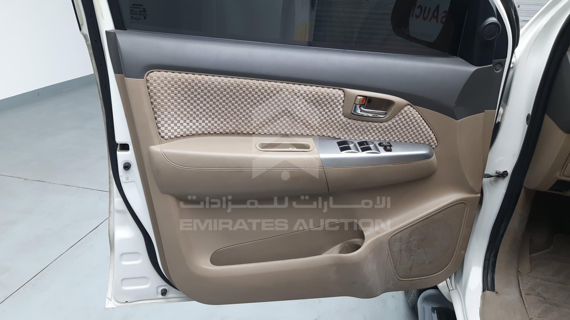2013 TOYOTA FORTUNER VIN: MHFYX59G3D8037695