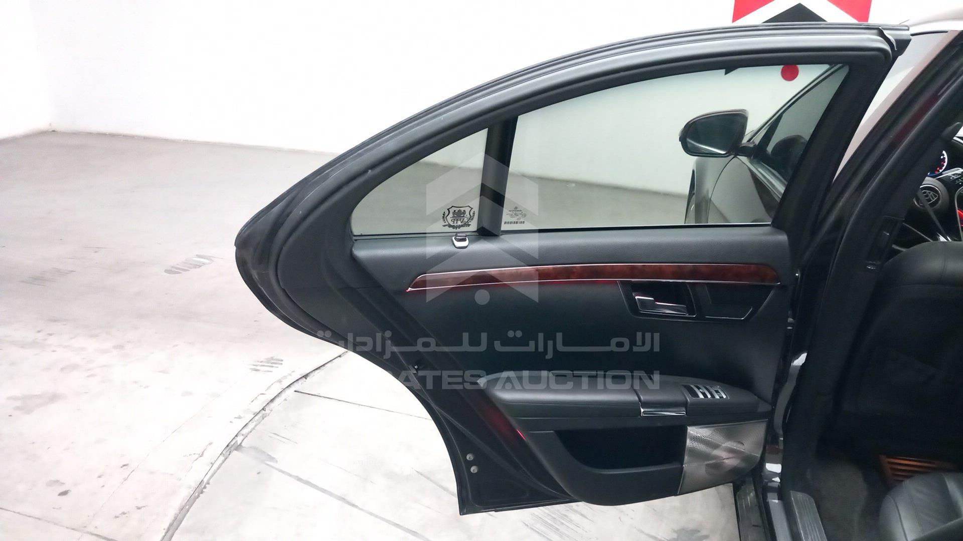 2008 MERCEDES S 550 VIN: WDD2210711A210169