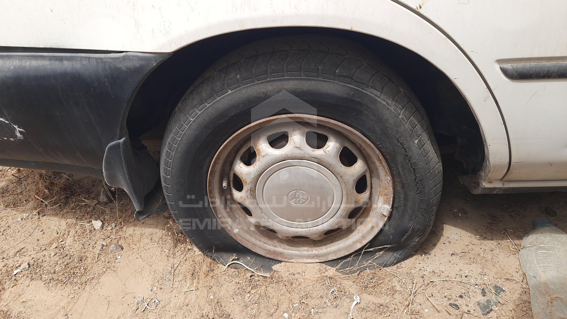 1995 TOYOTA COROLLA VIN: EE1000004896